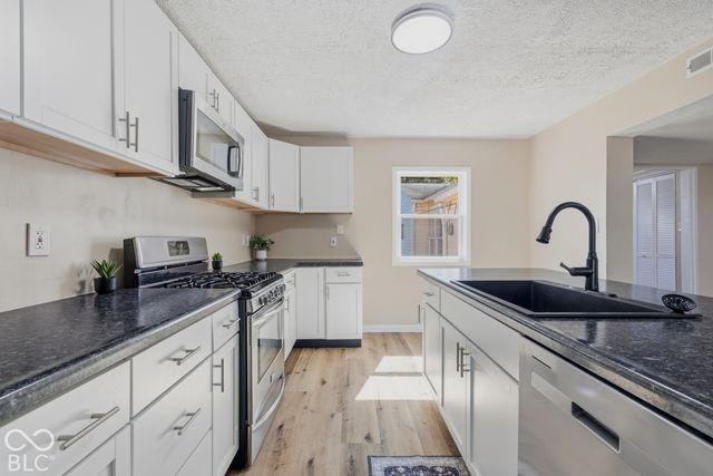 1033 E Third Street, Greenfield, IN 46140