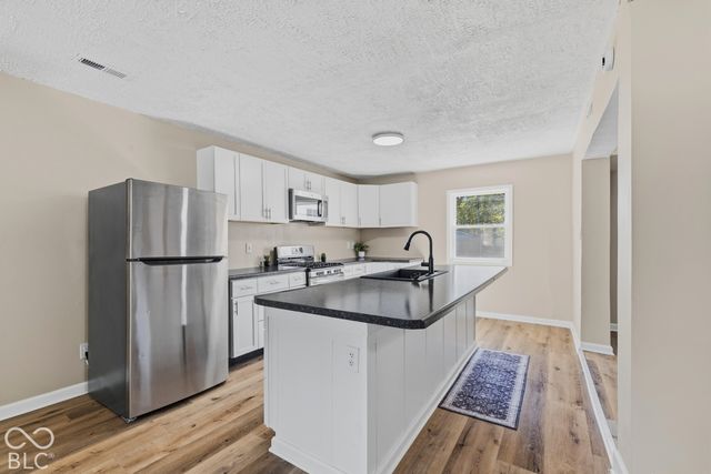 1033 E Third Street, Greenfield, IN 46140