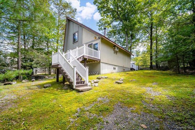 142 N Emerald Drive, Rock Hill, NY 12775