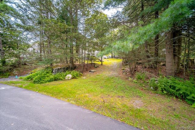 142 N Emerald Drive, Rock Hill, NY 12775