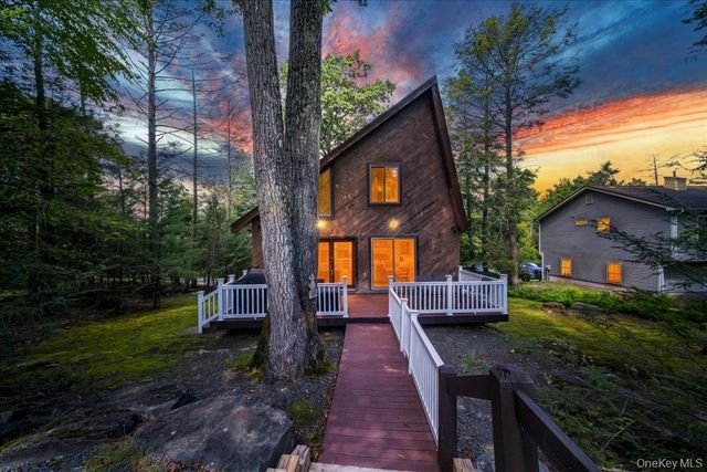 142 N Emerald Drive, Rock Hill, NY 12775