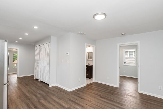 3821 E Wonder Lake Road, Wonder Lake, IL 60097