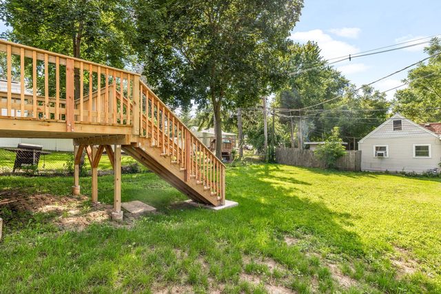 3821 E Wonder Lake Road, Wonder Lake, IL 60097