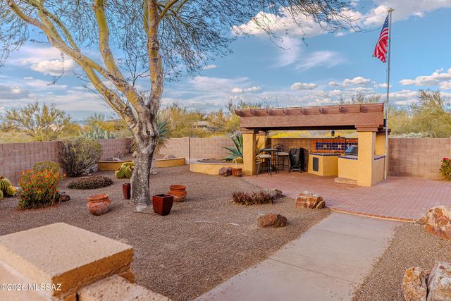 13913 E Fiery Dawn Drive, Vail, AZ 85641