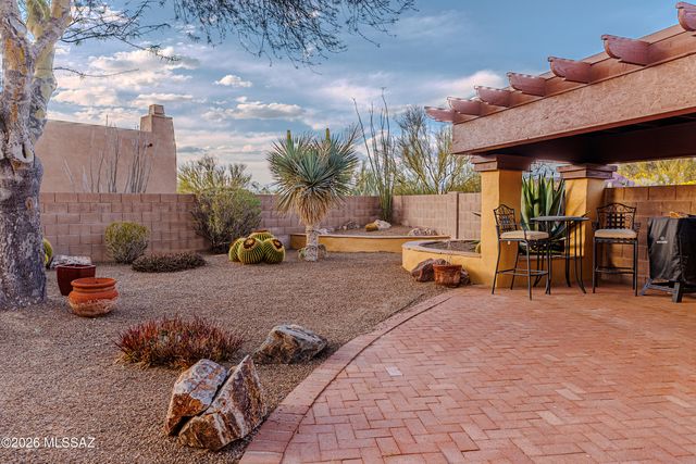 13913 E Fiery Dawn Drive, Vail, AZ 85641