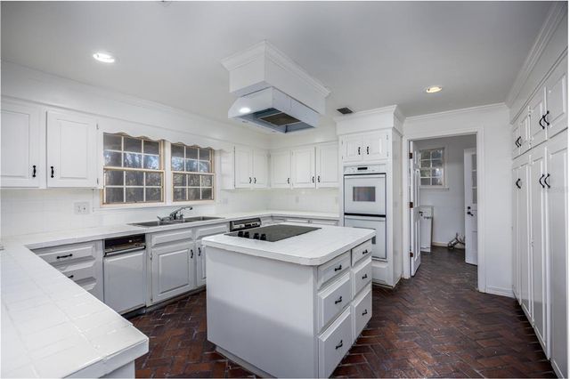 1701 NW 30TH TERRACE, Gainesville, FL 32605