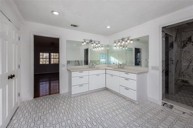 1701 NW 30TH TERRACE, Gainesville, FL 32605