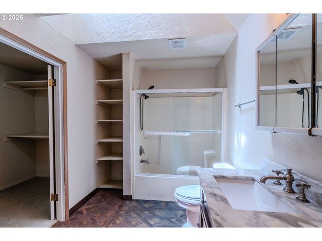4503 Se 282ND Ave, Gresham, OR 97080