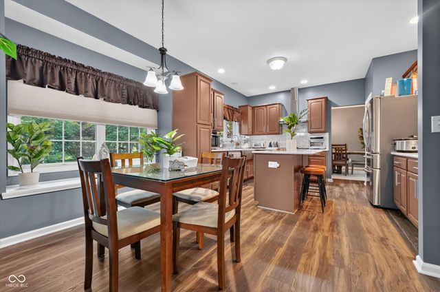 8642 Black Stone Xing, Avon, IN 46123