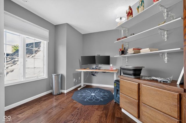 8642 Black Stone Xing, Avon, IN 46123