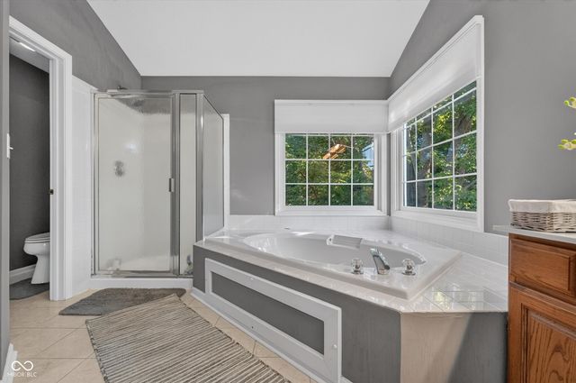 8642 Black Stone Xing, Avon, IN 46123