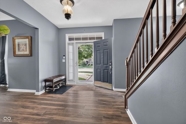 8642 Black Stone Xing, Avon, IN 46123