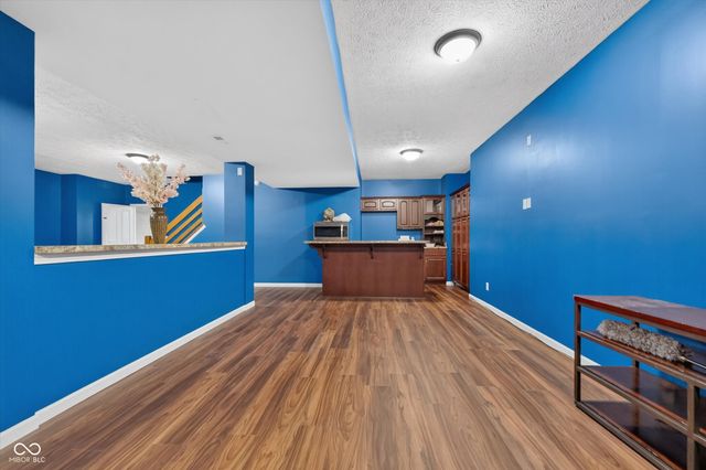 8642 Black Stone Xing, Avon, IN 46123