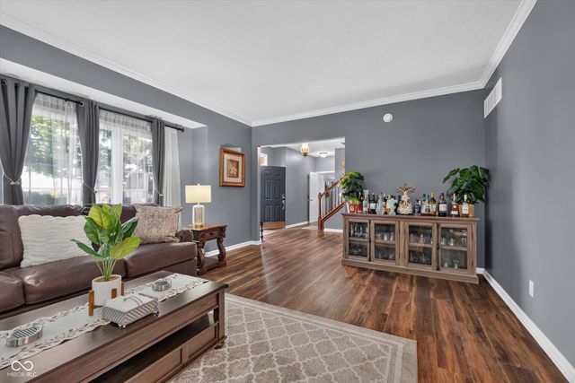 8642 Black Stone Xing, Avon, IN 46123