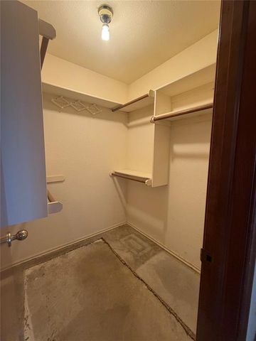 2020 Grassland Drive, Norman, OK 73072