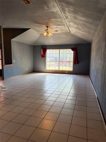 2020 Grassland Drive, Norman, OK 73072