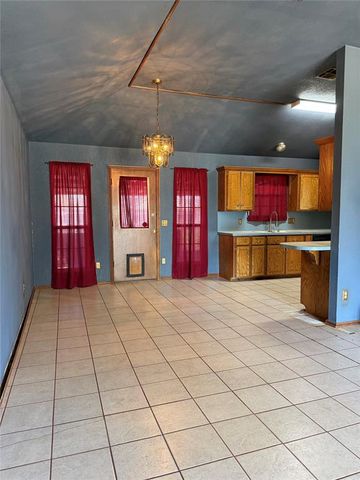 2020 Grassland Drive, Norman, OK 73072