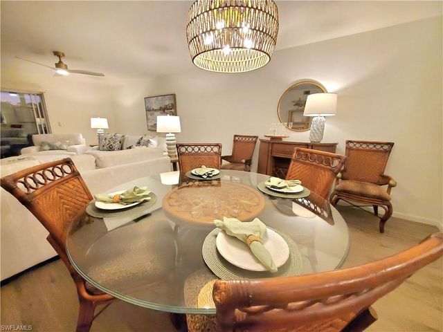 1051 Eastham Way Apt 204, Naples, FL 34104