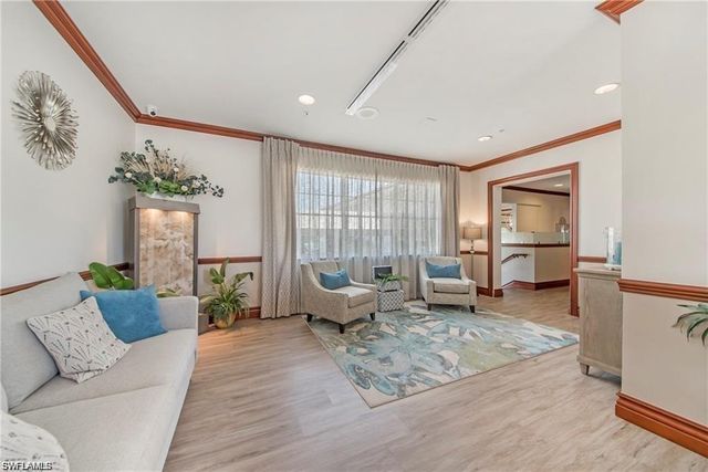 1051 Eastham Way Apt 204, Naples, FL 34104