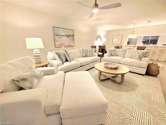 1051 Eastham Way Apt 204, Naples, FL 34104