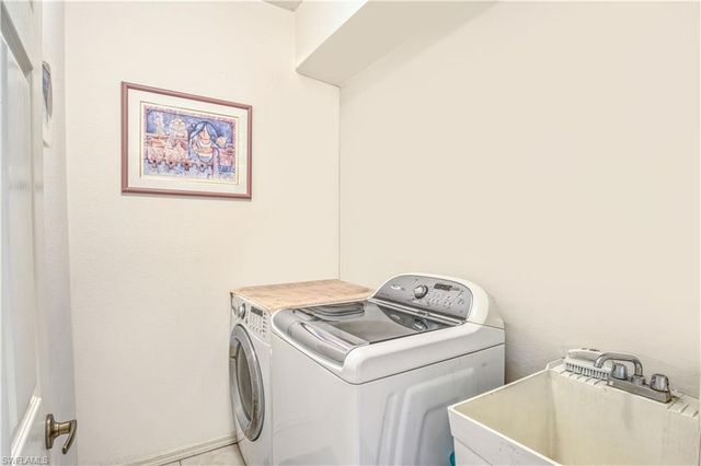 7737 Haverhill CT, Naples, FL 34104