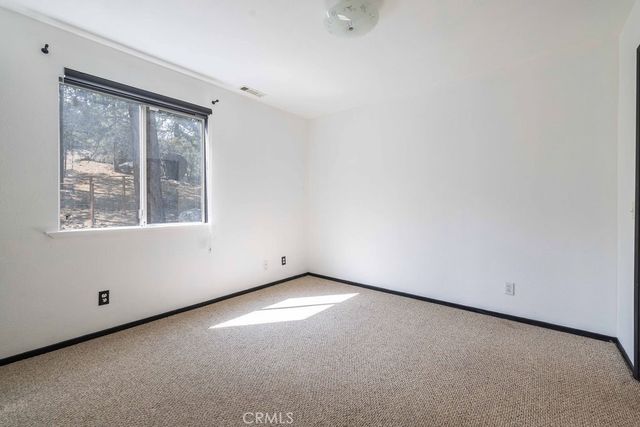 39075 Rim Of The World, Fawnskin, CA 92333