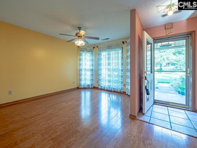 6674 Francis Marion Avenue, Dalzell, SC 29040