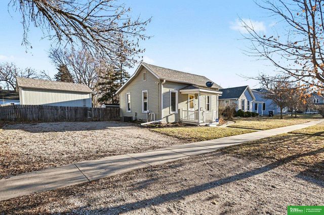 614 E Linden Avenue, Fremont, NE 68025