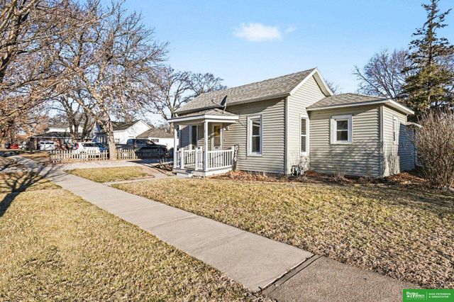 614 E Linden Avenue, Fremont, NE 68025