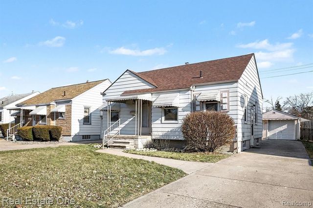 23328 Lexington Avenue, Eastpointe, MI 48021
