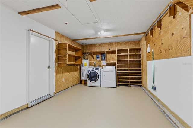 208 AVALONE DRIVE, Apopka, FL 32703