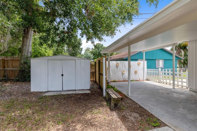 208 AVALONE DRIVE, Apopka, FL 32703