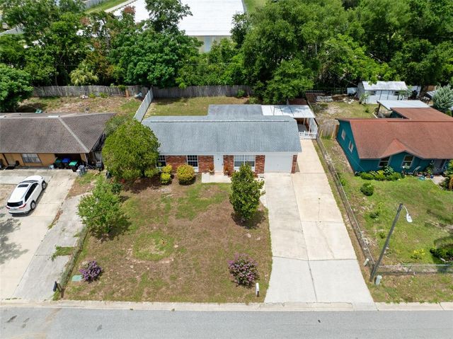 208 AVALONE DRIVE, Apopka, FL 32703