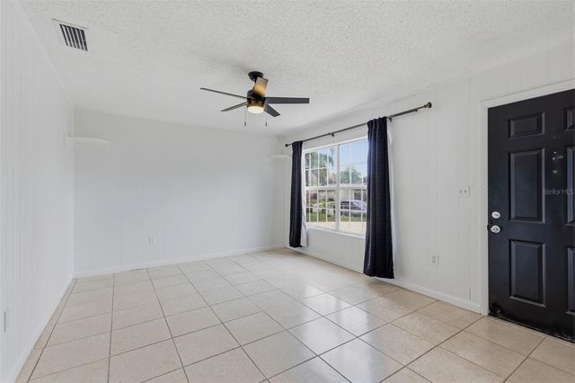 208 AVALONE DRIVE, Apopka, FL 32703