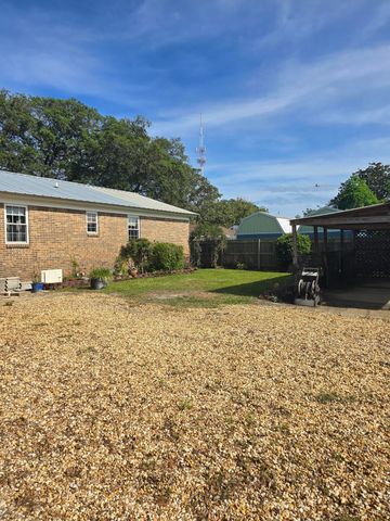 122 Beach Drive, Fort Walton Beach, FL 32547
