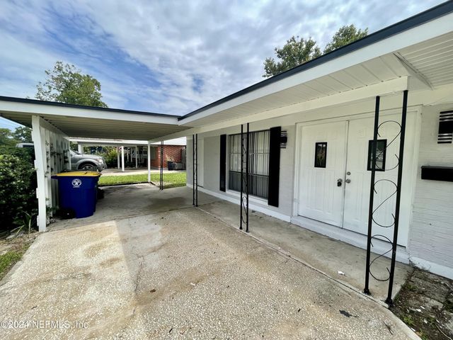 11333 AMERICANA Lane, Jacksonville, FL 32218