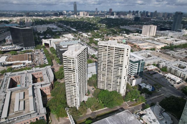 14 Greenway Plaza 2P, Houston, TX 77046