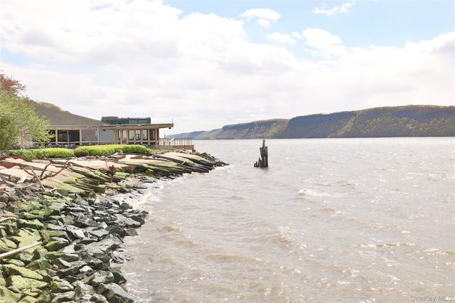 182 Broadway, Dobbs Ferry, NY 10522