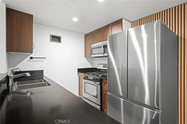 1116 E Palmer Avenue 5, Glendale, CA 91205