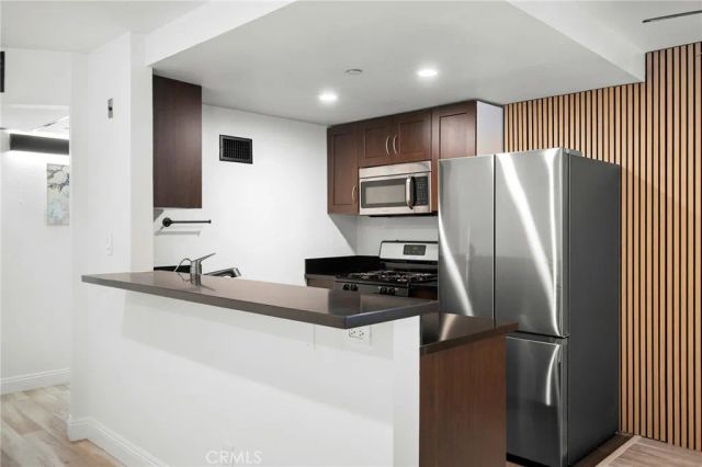 1116 E Palmer Avenue 5, Glendale, CA 91205