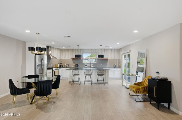 1134 E COLTER Street, Phoenix, AZ 85014