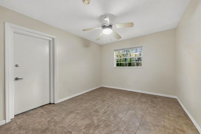 1540 NE 40th Street, Oakland Park, FL 33334