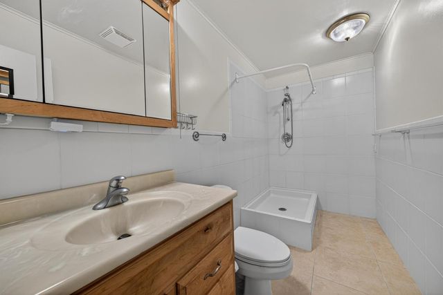 1540 NE 40th Street, Oakland Park, FL 33334