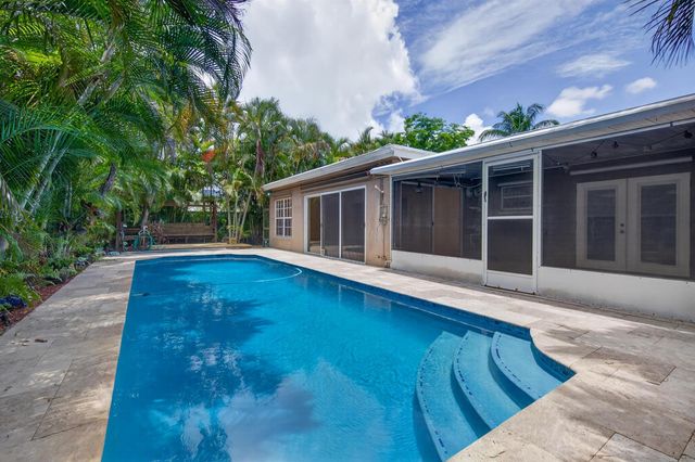 1540 NE 40th Street, Oakland Park, FL 33334