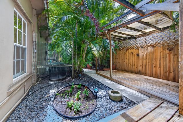 1540 NE 40th Street, Oakland Park, FL 33334