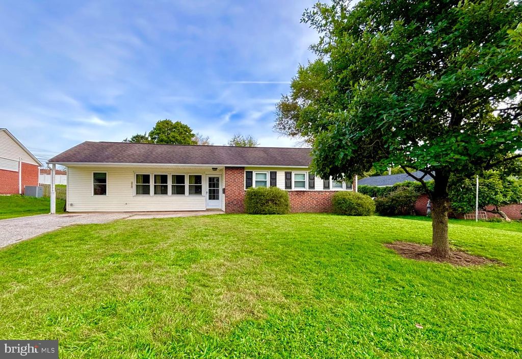210 BRYANS RD #, NORRISTOWN, PA 19401 — exterior