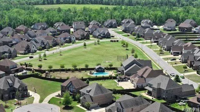 1421 Tullahoma Drive, Prattville, AL 36066