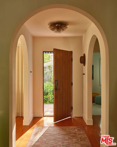 3432 Fay Avenue, Culver City, CA 90232