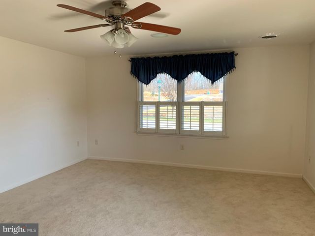 13301 MARQUISE DR, Hagerstown, MD 21742