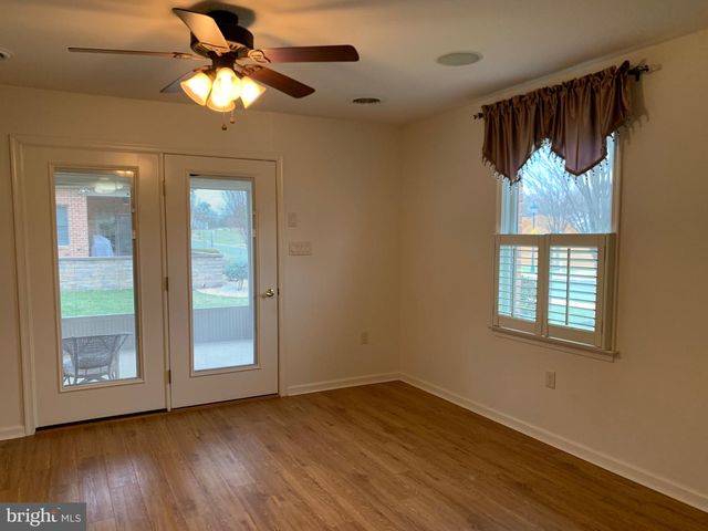 13301 MARQUISE DR, Hagerstown, MD 21742